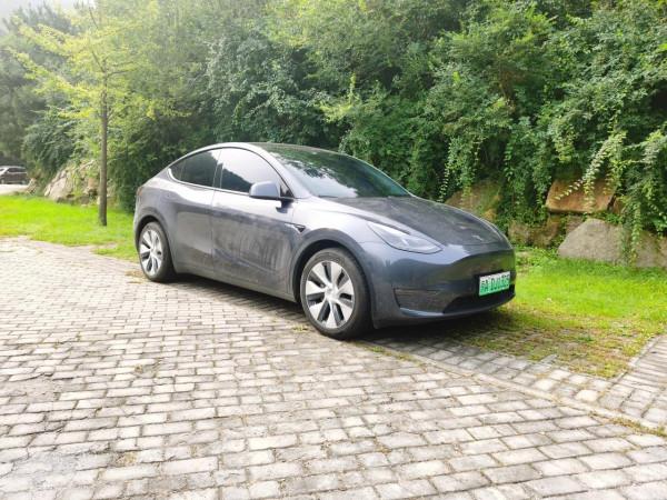 做工這麼爛的Model Y，憑什麼銷量這麼好？試駕之後發現大有驚喜