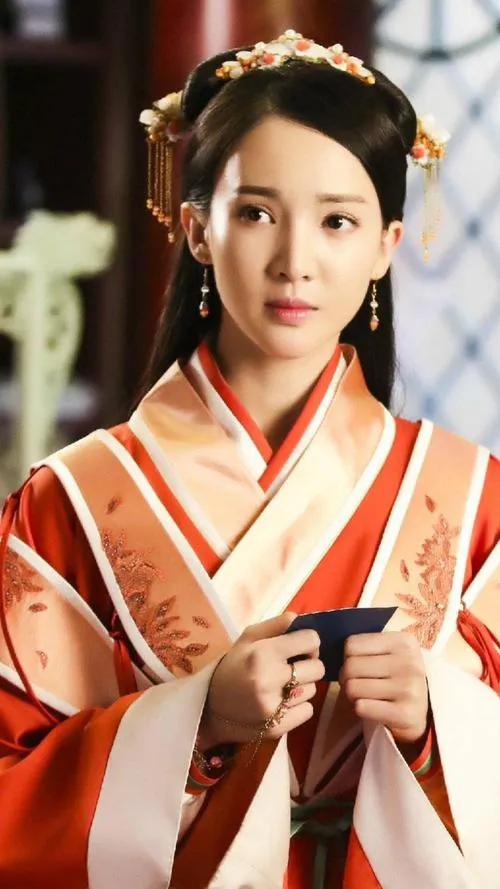 十位來自少數民族的女星，楊蓉白族，韓雪苗族，佟麗婭你知道嗎