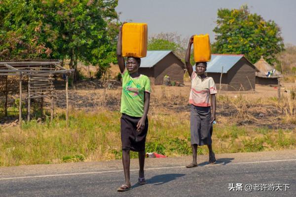 世界上最窮的10個國家，全在非洲，人均不足1美元的日子怎麼過？