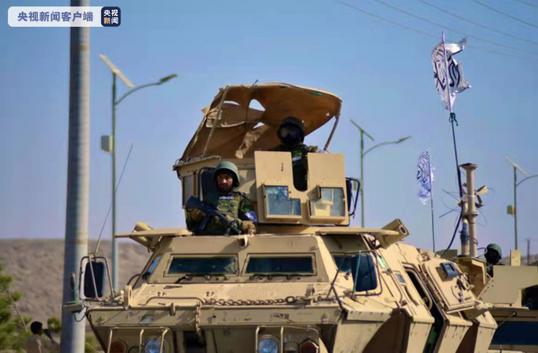 阿富汗塔利班在坎大哈舉行閱兵式 展示大量美式裝備 阿富汗塔利班在坎大哈舉行閱兵式 展示大量美式裝備