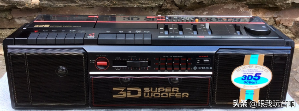 日立Hitachi1988年推出了這款TRK-3D5E行動式收錄機音響