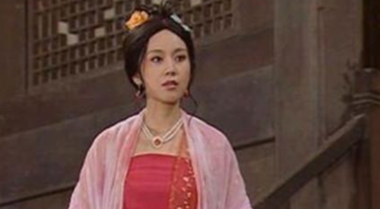 這6位女星“又土又胖臉也凹”，年輕時顏值一般，卻越老越好看