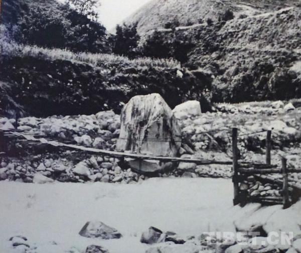 女紅軍生子後，為避免孩子啼哭聲驚動敵人，欲將其扔掉，後來如何