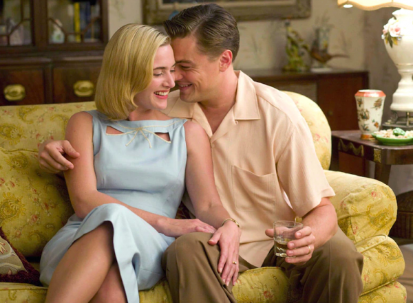 凱特·溫斯萊特接受採訪透露，三年未見小李子，兩人像拍催淚電影