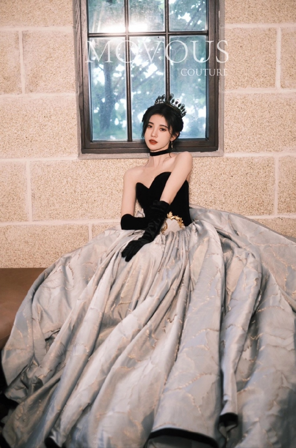 出圈就要穿高定？馬凡舒戰袍皆為國產，鞠婧禕爆款裙也是中國設計