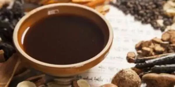 一味金代名方：神效黃芪湯，六味中藥，既治渾身麻，又養血明目