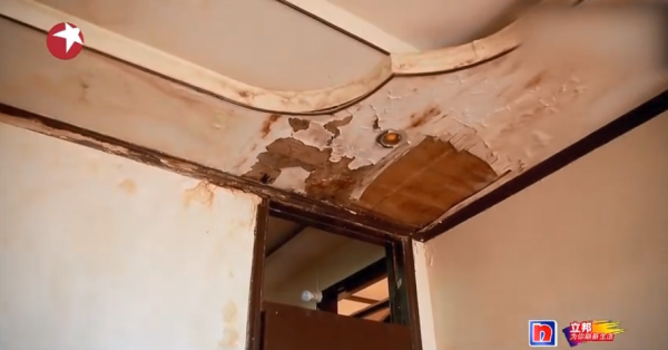 同樣花了130萬,爆改懸崖之上老破危房,真的太牛了 同樣花了130萬,爆改懸崖之上老破危房,真的太牛了