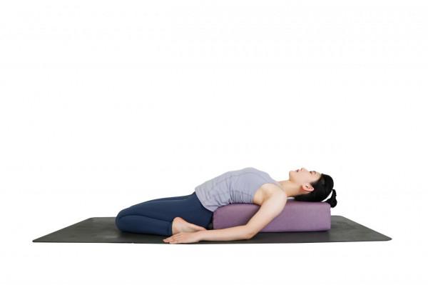 哪些瑜伽瑜伽體式可以緩解更年期症狀(一) 哪些瑜伽瑜伽體式可以緩解更年期症狀(一)