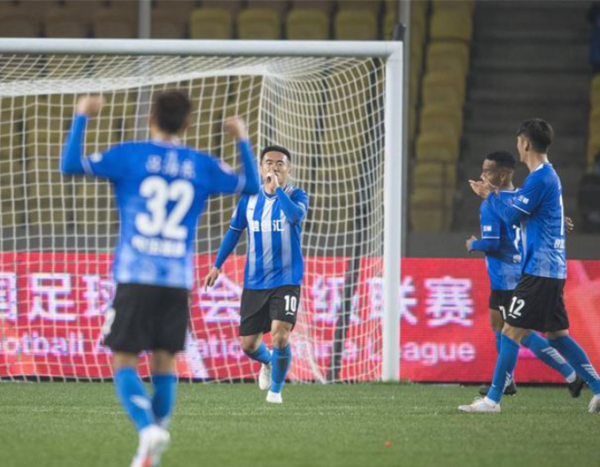 效仿山東泰山，中超土豪隊省下1億，扎心恆大，郝偉打造徐新二號