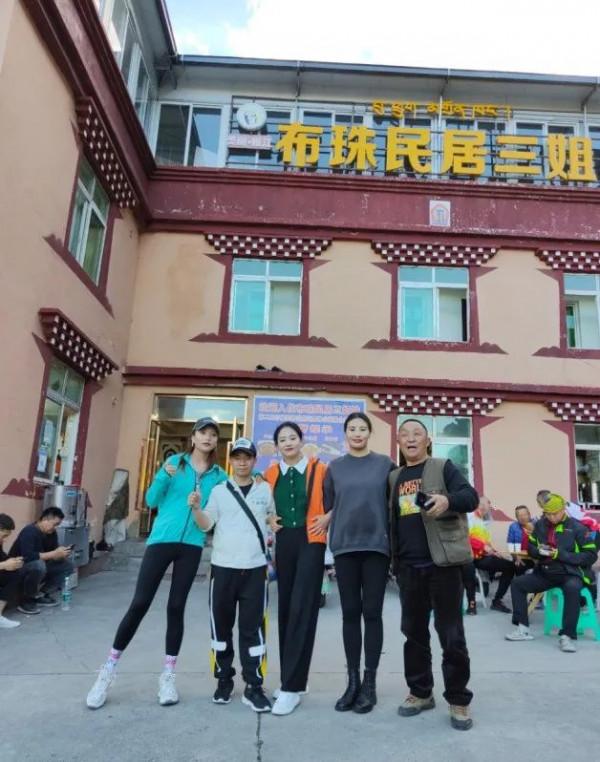 男子騎125摩托用9天時間從連灘西壩開到西藏拉薩，全程4千多公里