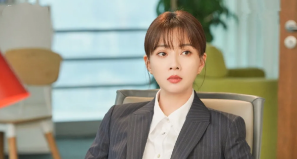 收視第2，沒想到，開年第一部“反內卷”大劇，竟是央視放出的