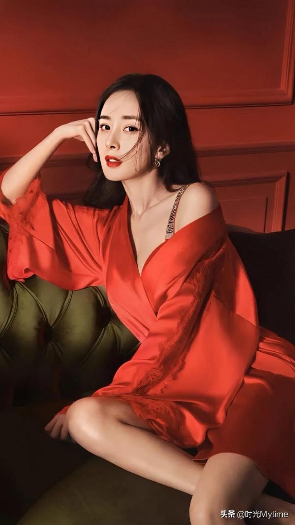 明星桌布：超美女神，當紅女明星楊冪的盛世美顏