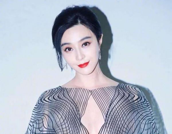 人前伏低做小人，人後逆襲當大佬，事業走下坡路的他們沒這麼簡單