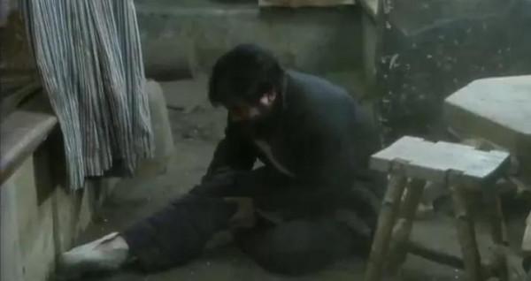 《三個人的冬天》,兩男共一女的婚姻:為了活下去,我放下了尊嚴 《三個人的冬天》,兩男共一女的婚姻:為了活下去,我放下了尊嚴