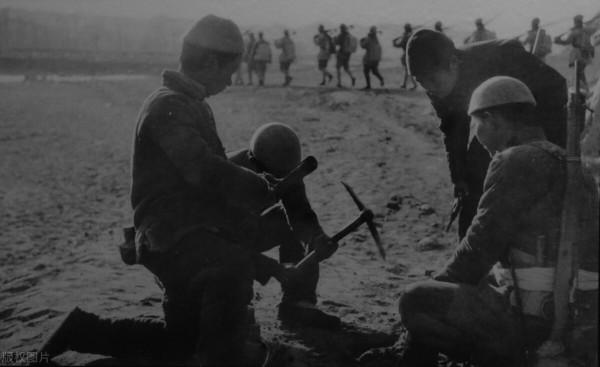 河南確山王國華,毛主席送錦囊妙計,稱他“農民領袖”,幫他掃盲 河南確山王國華,毛主席送錦囊妙計,稱他“農民領袖”,幫他掃盲