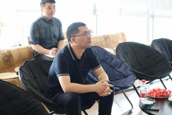 阿里巴巴集團副總裁、釘釘總裁葉軍一行參訪薪太軟 阿里巴巴集團副總裁、釘釘總裁葉軍一行參訪薪太軟