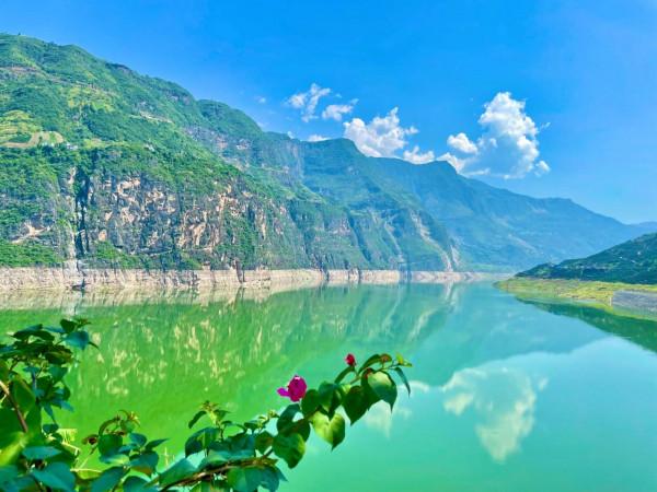 雷波大斷崖,值得去嗎? 雷波大斷崖,值得去嗎?