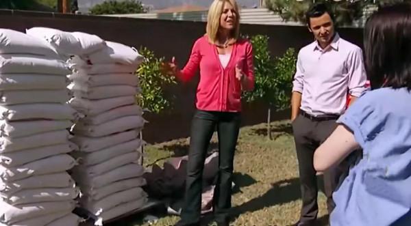 美國女子把可樂當水喝,平均一天喝30瓶,最多一天達到50瓶 美國女子把可樂當水喝,平均一天喝30瓶,最多一天達到50瓶