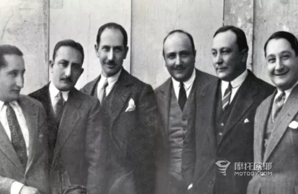 機車界活化石？起底貝納利TNT899，信任才是企業最大的財富