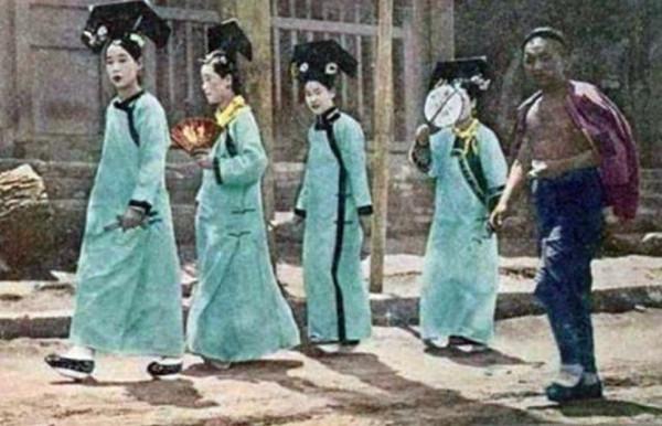 故宮四點關門的原因是什麼，“宮女魅影”當如何解釋？