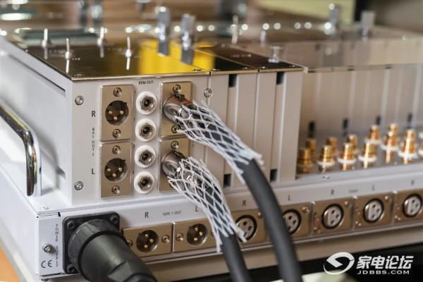 給Dynaudio Confidence落地音箱以更多加持的Atlas Asimi XLR Luxe旗艦訊號線