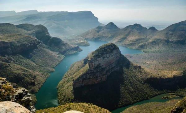 世界十大絕美峽谷排名！有點驚魂動魄