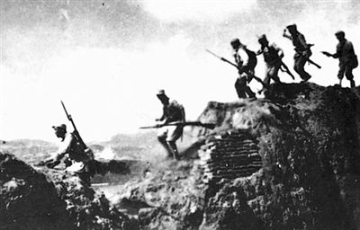 死守47天,向日軍投降的方先覺,是不是漢奸?老蔣的行為說明一切 死守47天,向日軍投降的方先覺,是不是漢奸?老蔣的行為說明一切