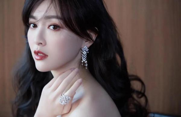 “狐狸眼”有多美?這8位女星的眼睛告訴你,什麼叫媚骨天成 “狐狸眼”有多美?這8位女星的眼睛告訴你,什麼叫媚骨天成