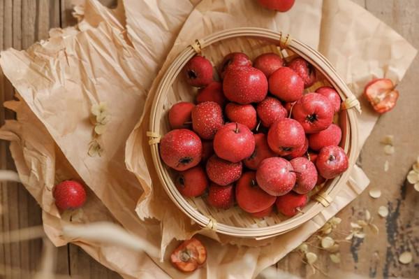 腸胃不好多吃水果？這4種常見水果，腸胃見了都害怕，一定要忌口