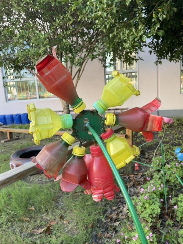 舊瓶也能“七十二變”激發孩童創意樂趣 舊瓶也能“七十二變”激發孩童創意樂趣