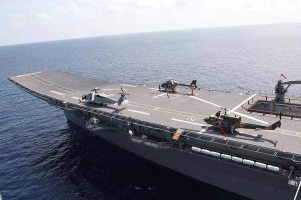 &OpenCurlyDoubleQuote;差克里&CenterDot;納呂貝特&rdquo;號航空母艦圖集（70圖）