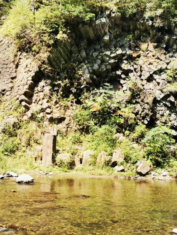 尋源之旅”～遊望天鵝景區，瀑布多、奇石多，大開眼界