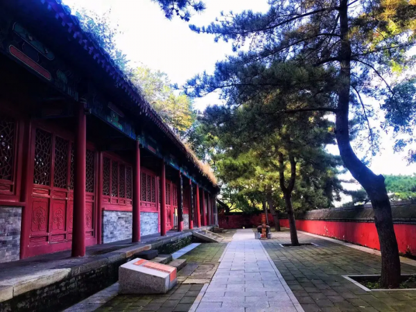 初秋到戒臺寺尋覓禪境，還有佛教最高等級的戒壇可以參觀~