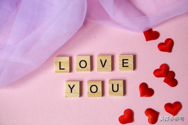 神明偷走了人類的膽怯 卻使少年的青春轟轟烈烈 神明偷走了人類的膽怯 卻使少年的青春轟轟烈烈