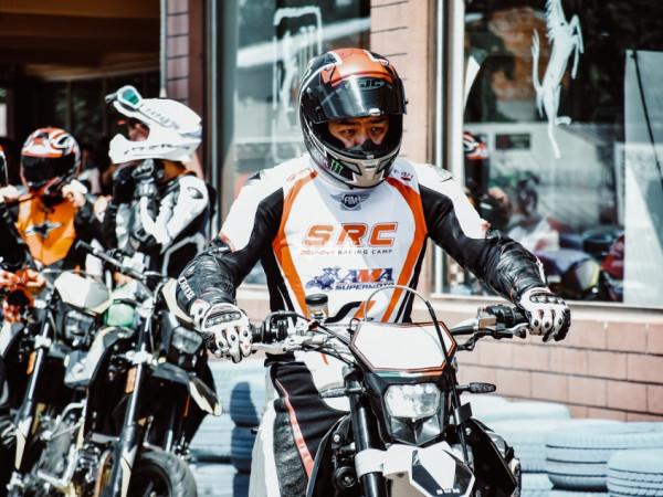 提完新車直接下賽道 SWM SRC訓練營正式啟動