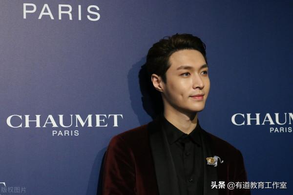 鹿晗考編三年未上岸 肖戰也準備加入 網友說宇宙的盡頭定是考編 鹿晗考編三年未上岸 肖戰也準備加入 網友說宇宙的盡頭定是考編