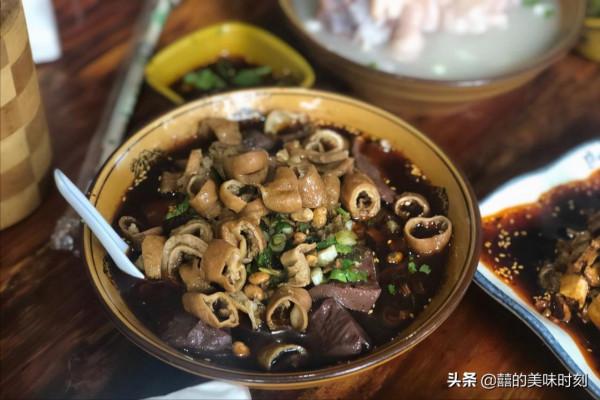 四川古鎮上的四朵金花,35元一隻火了35年,當地人外地人搶著吃 四川古鎮上的四朵金花,35元一隻火了35年,當地人外地人搶著吃