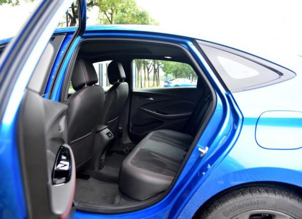 家用車越省心越好，不妨看看這三款轎車，不但省油，還耐用