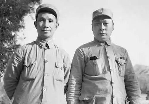 1955年的十大元帥授銜儀式上，為何僅七人到場？另外三位去哪了？