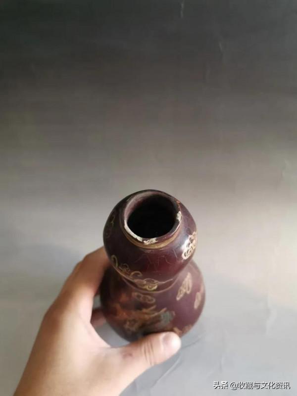 民國木胎漆器雲龍蒜頭瓶鑑賞