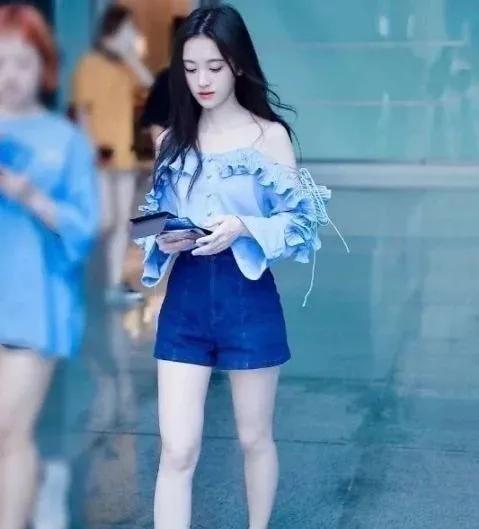 #鞠婧禕太會穿了吧!1.5米的身高,穿出2米既視感 #鞠婧禕太會穿了吧!1.5米的身高,穿出2米既視感