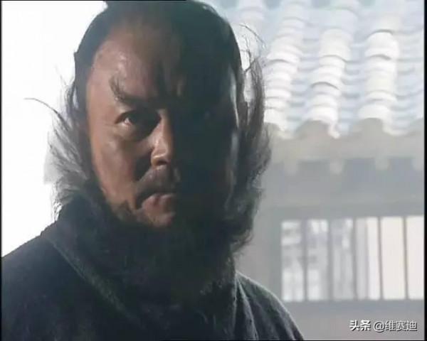 新老兩版《水滸》的李逵,一個是天殺星,另一個是天傻星 新老兩版《水滸》的李逵,一個是天殺星,另一個是天傻星