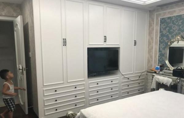 曬曬朋友的新家，說裝修花費60萬，光床都2萬多，不吹牛能死嗎？