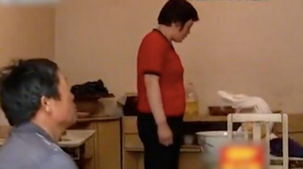 2010年，妻子念初戀情書喚醒沉睡14年植物人丈夫，妹妹：必須離婚