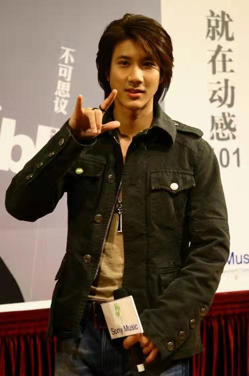 九位一線明星年輕時顏值有多高？個個可以靠臉吃飯