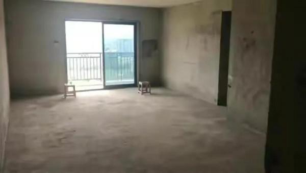 90後情侶入住毛坯房3年，入住毛坯房，他們覺得很快樂