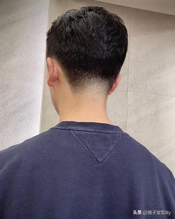 男士髮型剪剪燙燙，就是不一樣，沒想到這麼帥