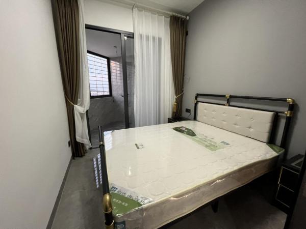 49㎡現代風：通鋪灰色地磚的空間，顯得高階感滿滿