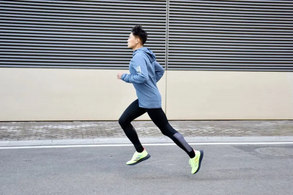 中底鏤空的4D列印跑鞋,真的能用來跑步嗎? 中底鏤空的4D列印跑鞋,真的能用來跑步嗎?