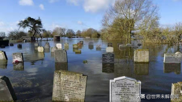 這個人被埋葬兩年後又神奇復活，詐屍？還是神仙附體？